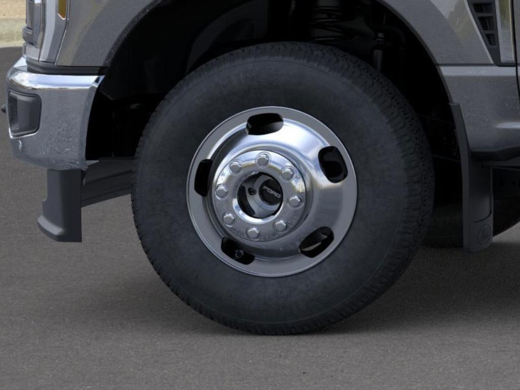 new 2025 Ford F-350 car