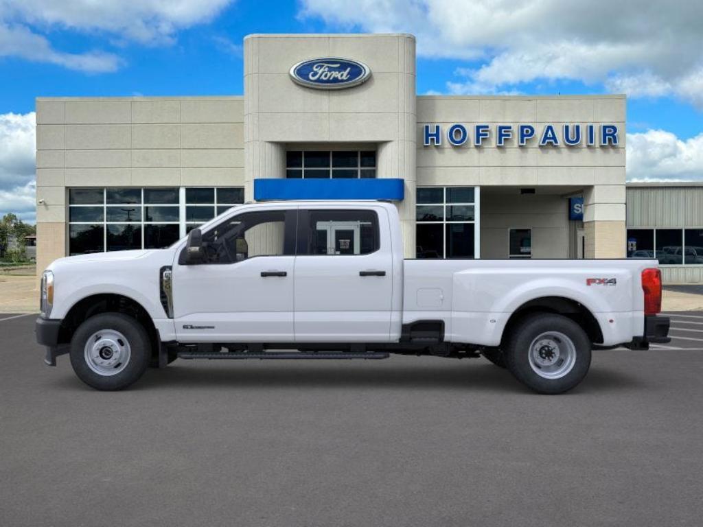 new 2025 Ford F-350 car