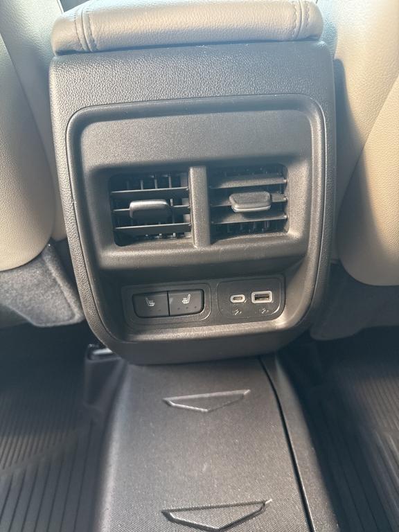 used 2022 Cadillac XT4 car, priced at $22,900