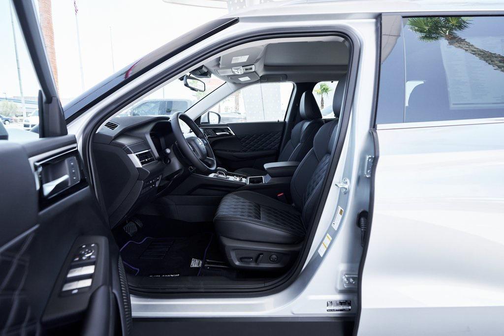 new 2025 Mitsubishi Outlander PHEV car, priced at $45,338