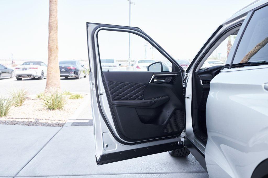 new 2025 Mitsubishi Outlander PHEV car, priced at $45,338