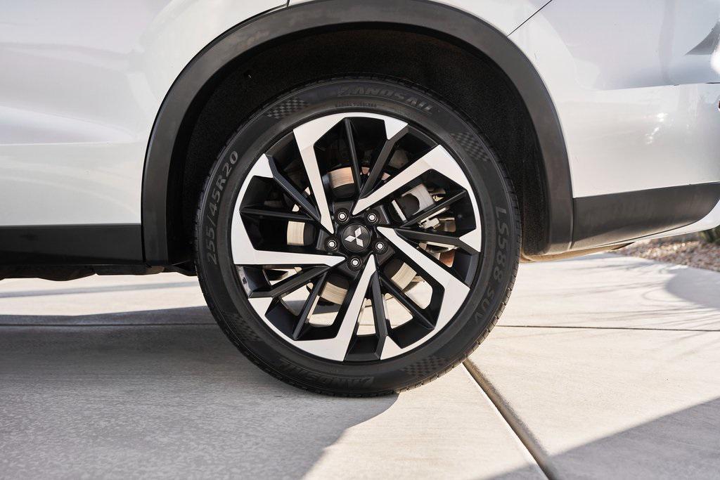 used 2023 Mitsubishi Outlander car, priced at $22,200