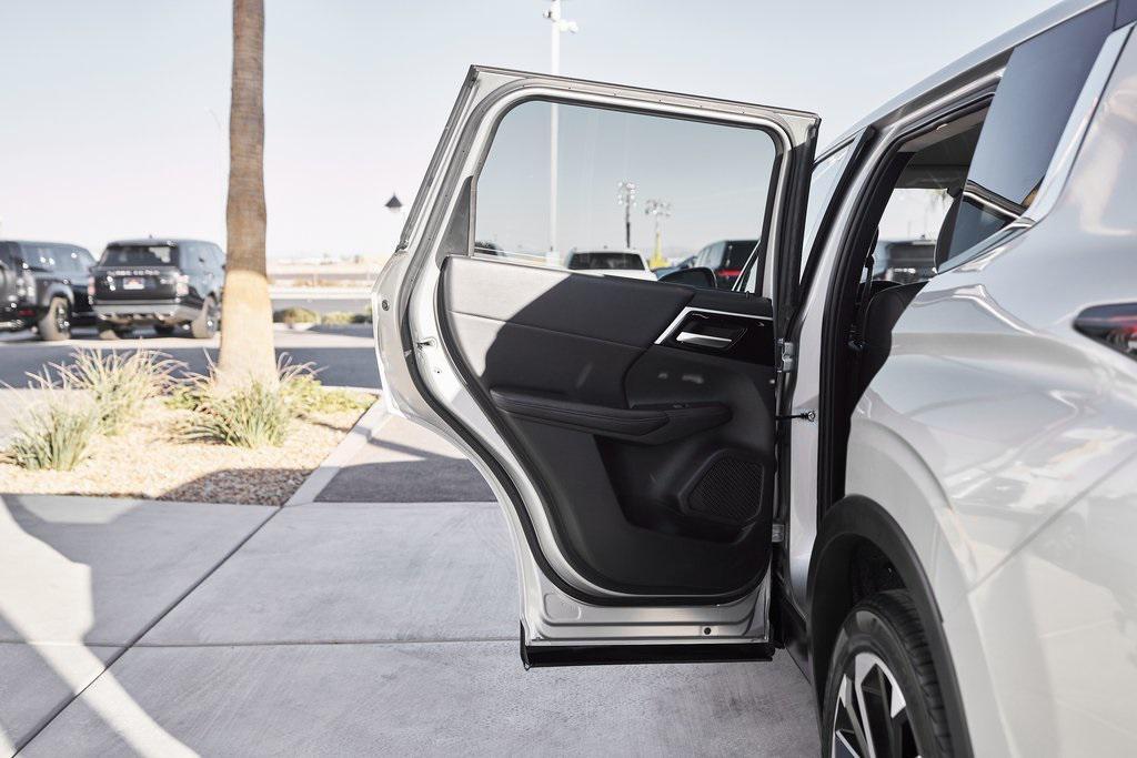 used 2023 Mitsubishi Outlander car, priced at $22,200