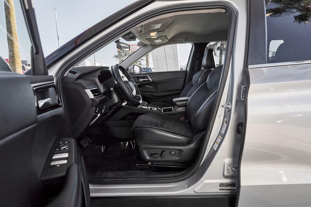 used 2023 Mitsubishi Outlander car, priced at $22,200