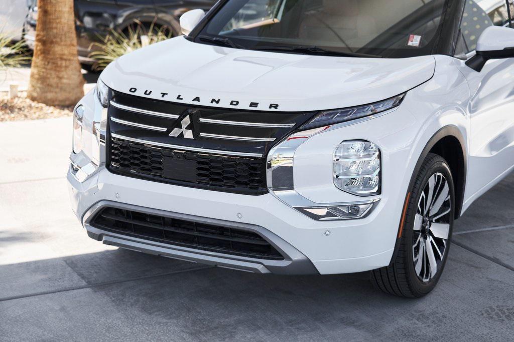 new 2025 Mitsubishi Outlander car, priced at $41,412
