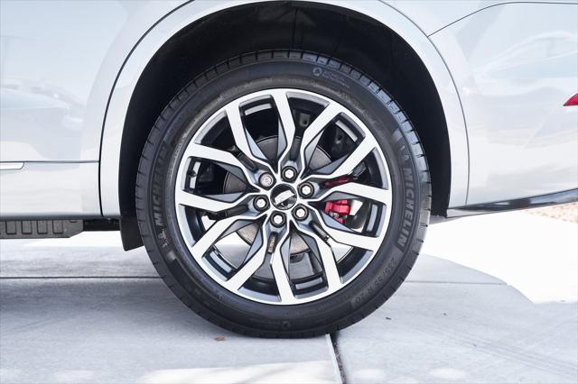 used 2024 Cadillac XT6 car, priced at $52,925