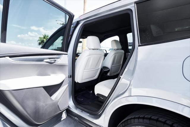 used 2024 Cadillac XT6 car, priced at $52,925