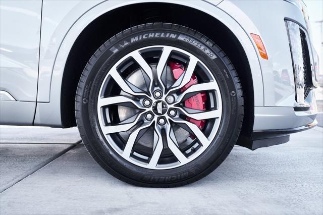 used 2024 Cadillac XT6 car, priced at $52,925