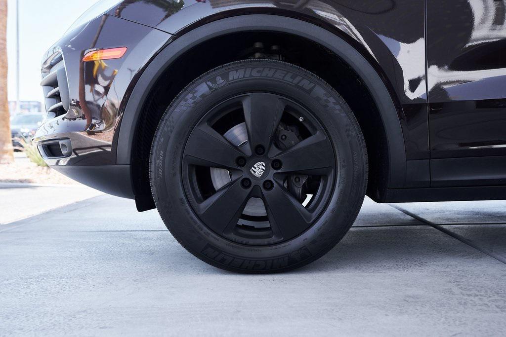 used 2019 Porsche Cayenne car, priced at $32,800