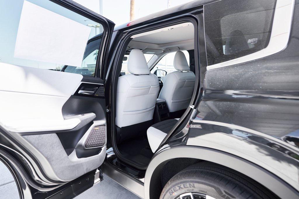 new 2025 Mitsubishi Outlander car, priced at $36,259