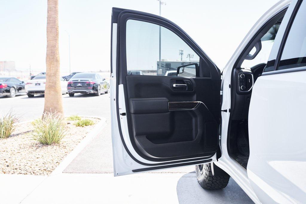 used 2022 GMC Sierra 1500 car, priced at $39,850
