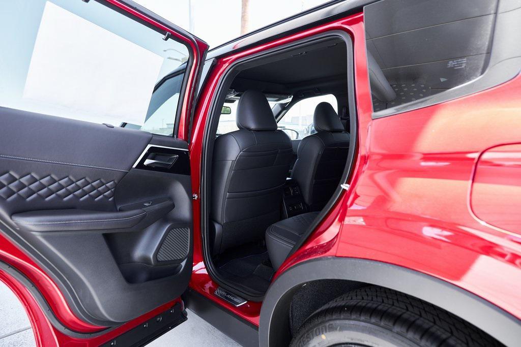 new 2025 Mitsubishi Outlander PHEV car, priced at $48,414