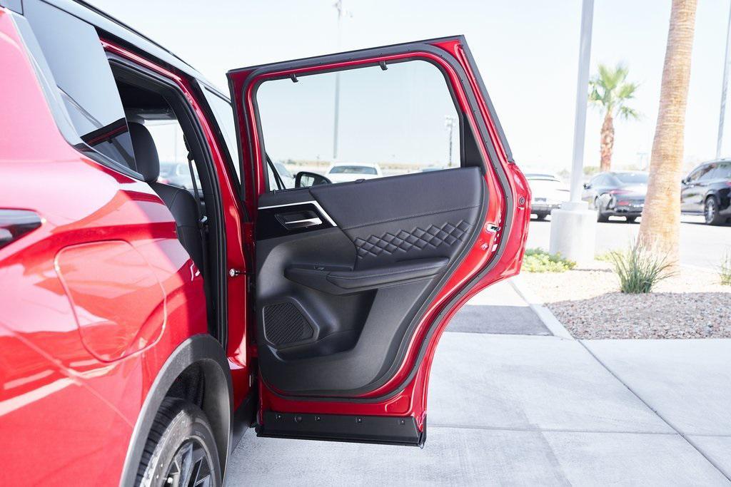 new 2025 Mitsubishi Outlander PHEV car, priced at $48,414