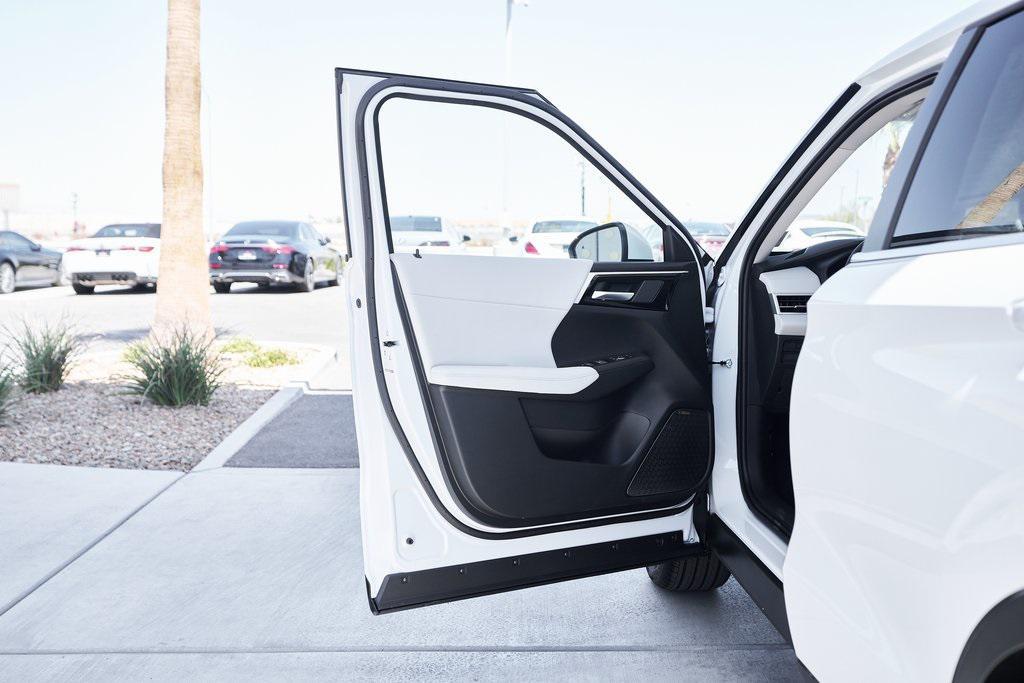 new 2025 Mitsubishi Outlander car, priced at $36,442