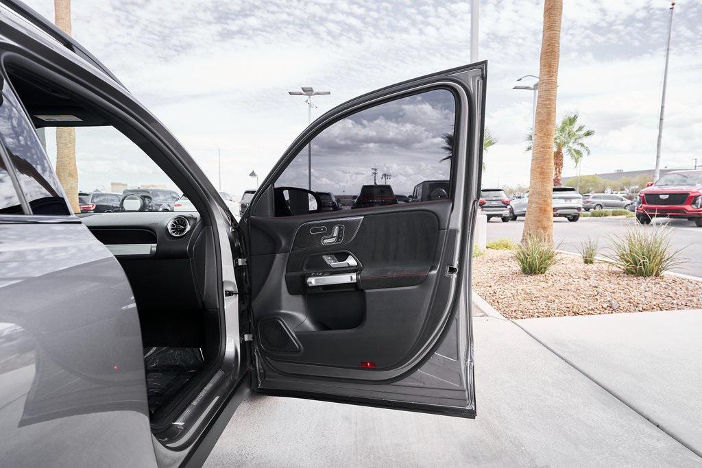 used 2022 Mercedes-Benz GLB 250 car, priced at $29,800