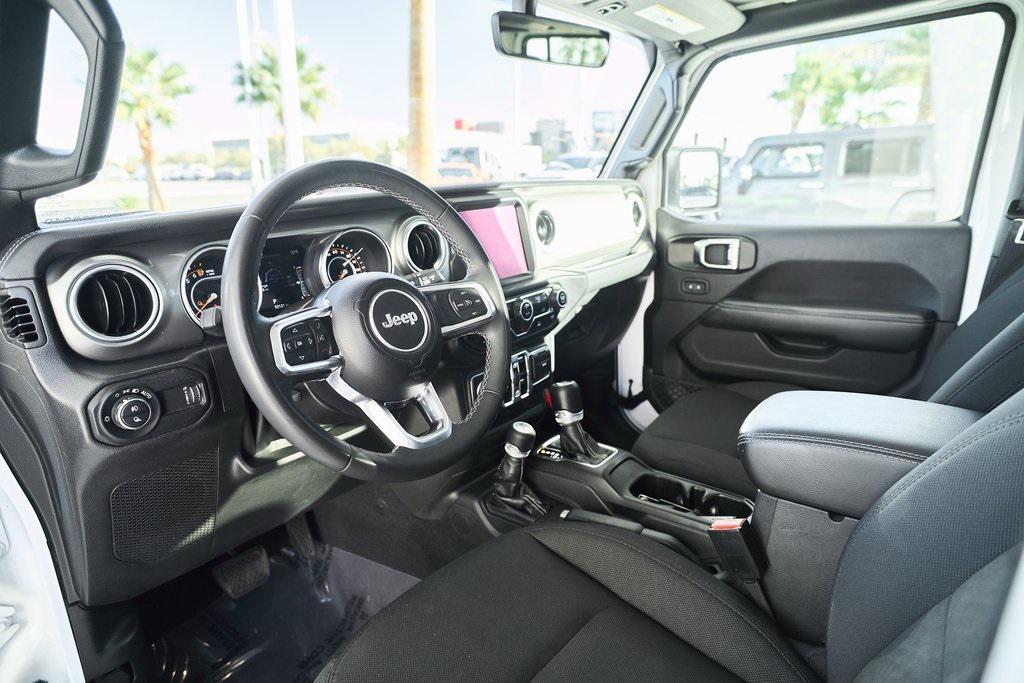 used 2023 Jeep Gladiator car, priced at $31,200