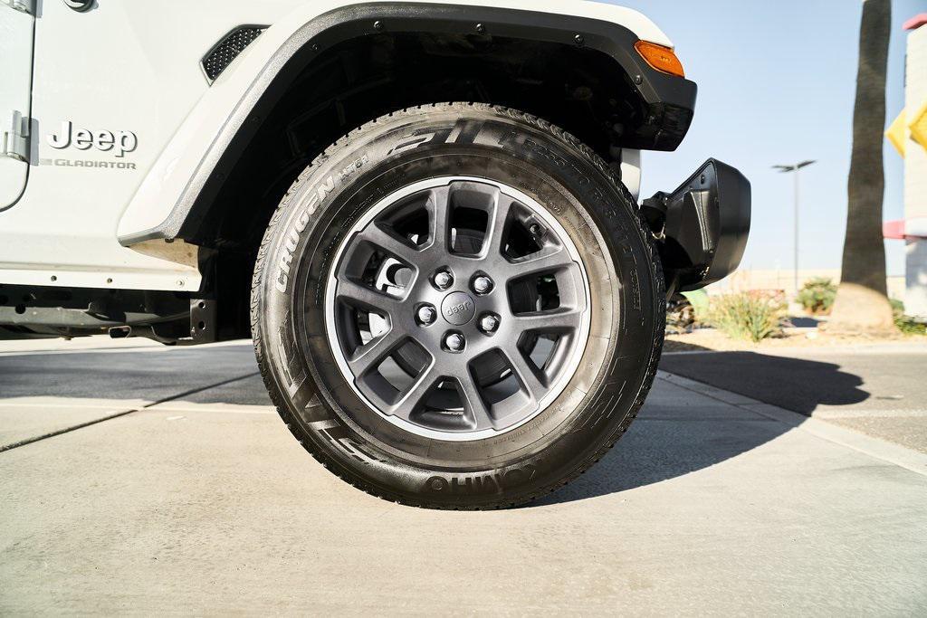 used 2023 Jeep Gladiator car, priced at $31,200
