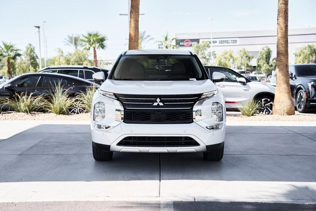 used 2024 Mitsubishi Outlander car, priced at $25,800