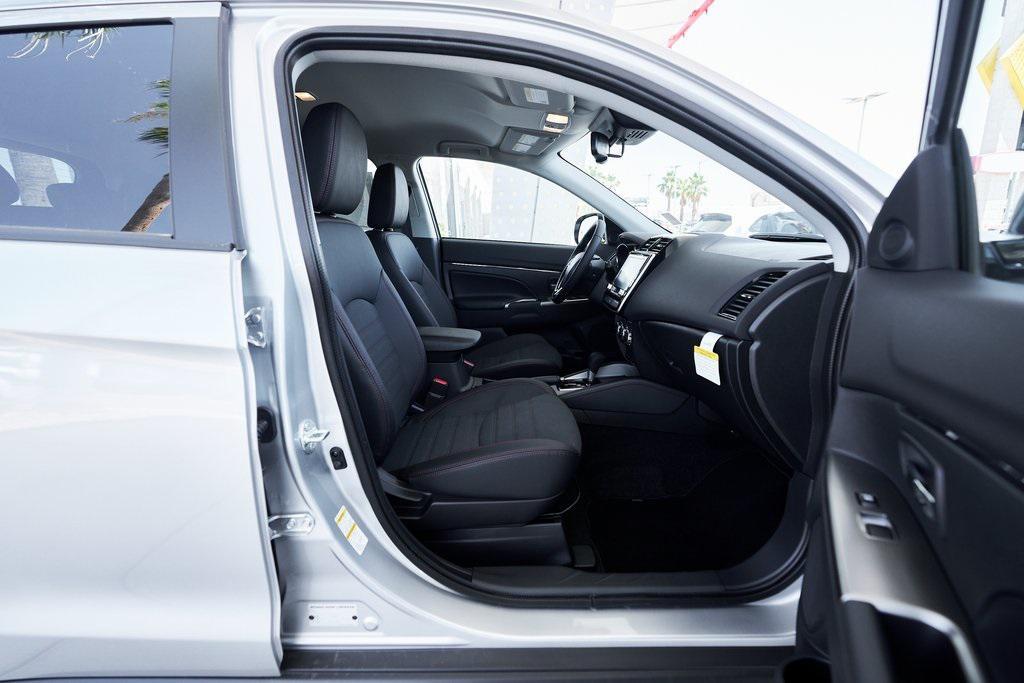 new 2025 Mitsubishi Outlander Sport car, priced at $28,705