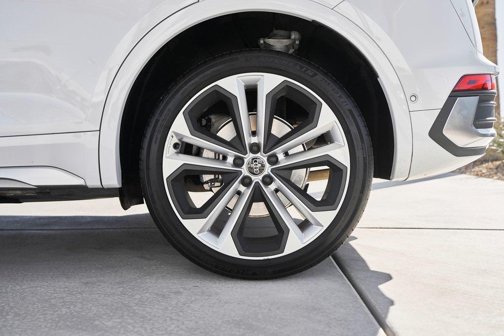used 2021 Audi Q5 car, priced at $29,400