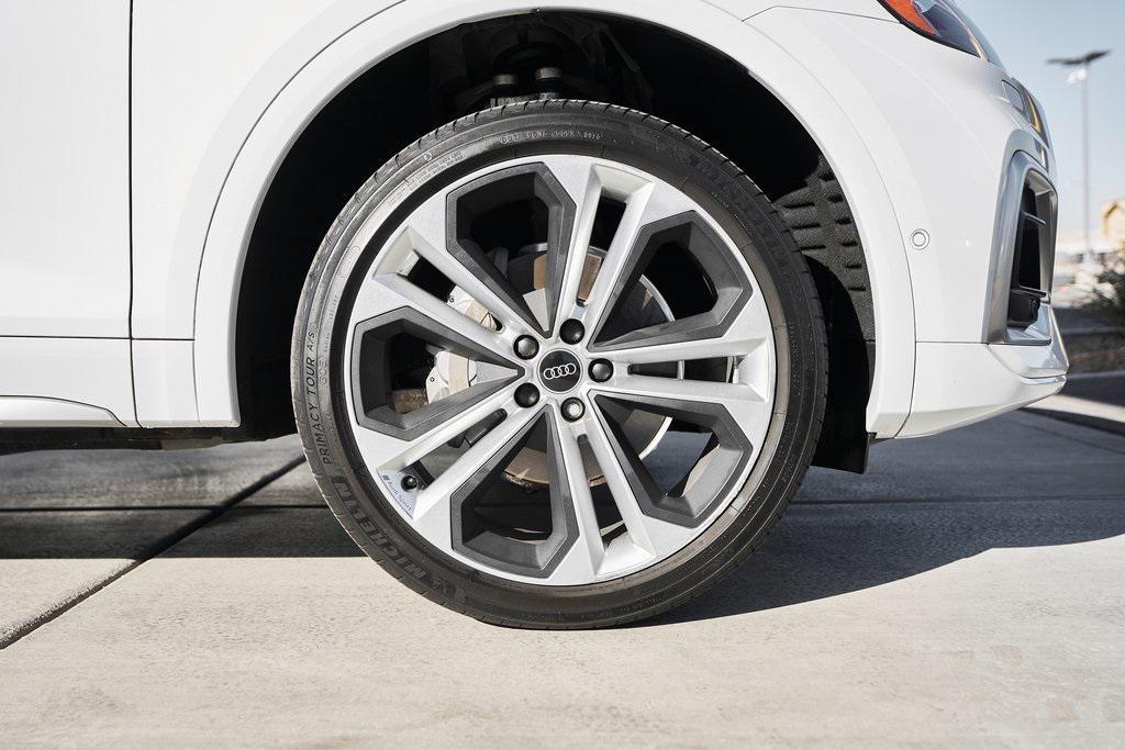 used 2021 Audi Q5 car, priced at $29,400