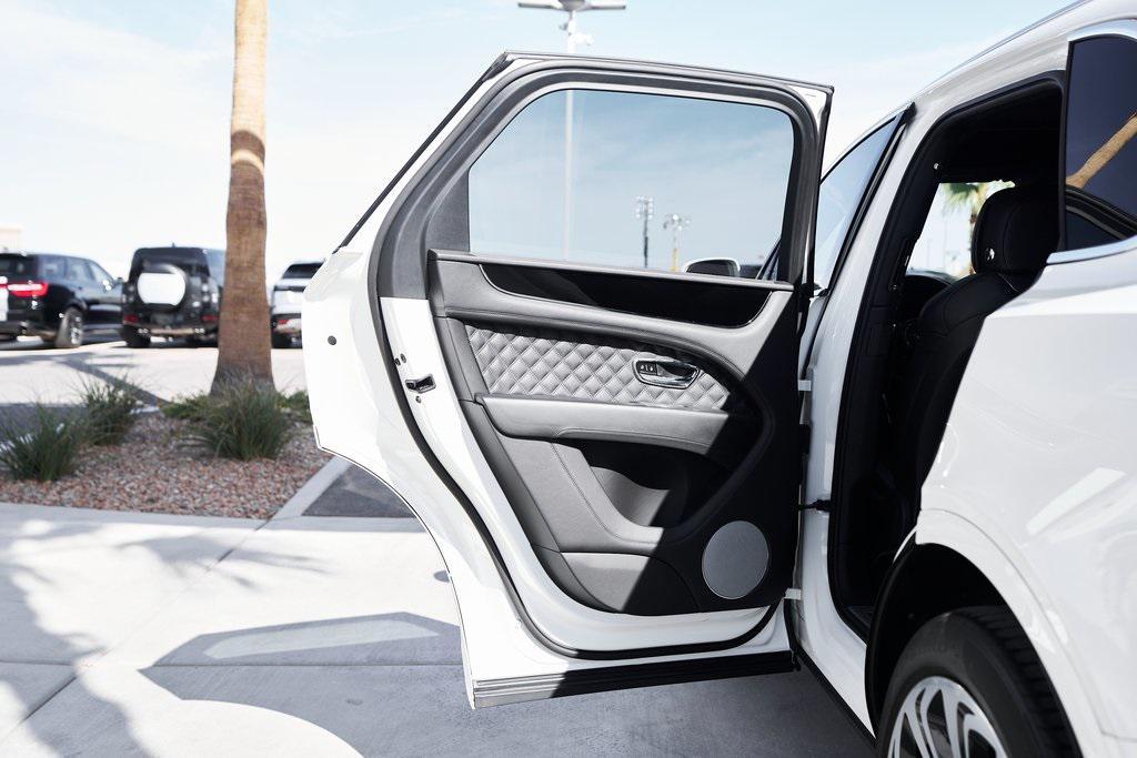 used 2022 Bentley Bentayga car, priced at $127,800