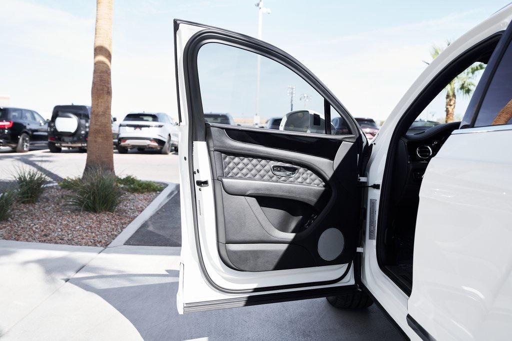 used 2022 Bentley Bentayga car, priced at $127,800