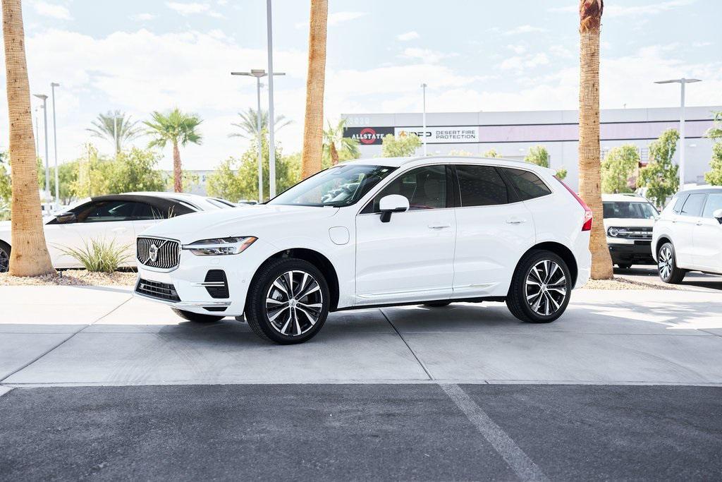 used 2022 Volvo XC60 Recharge Plug-In Hybrid car, priced at $34,400