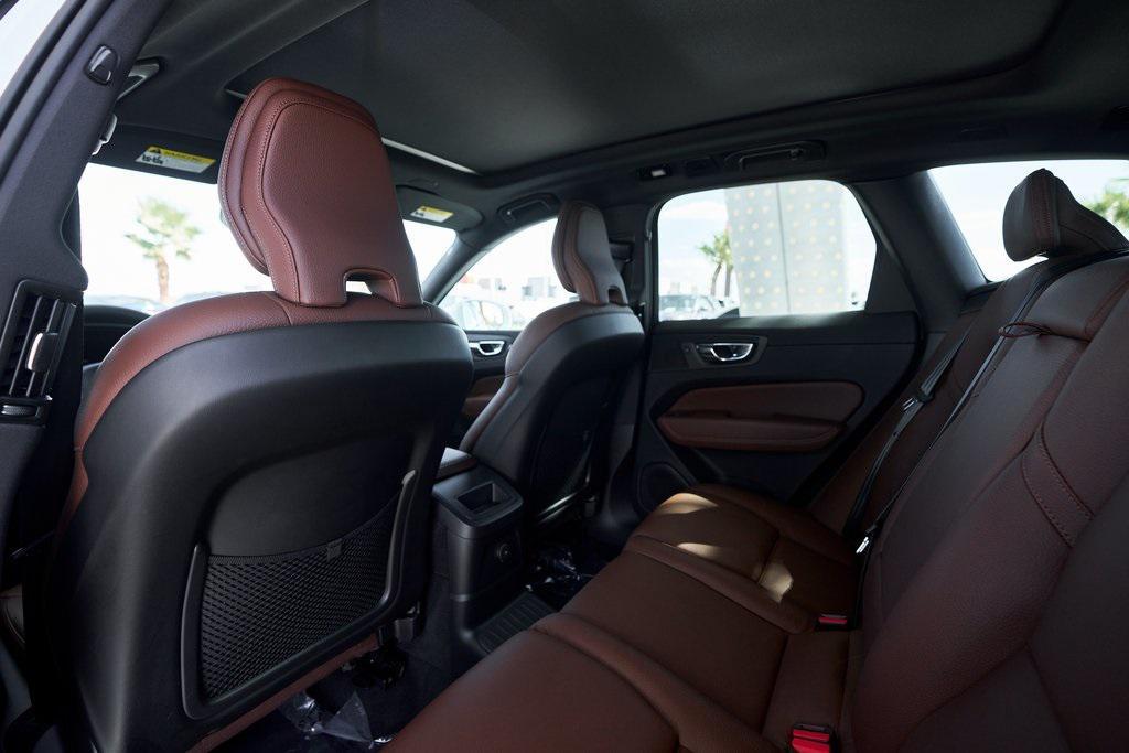 used 2022 Volvo XC60 Recharge Plug-In Hybrid car, priced at $34,400