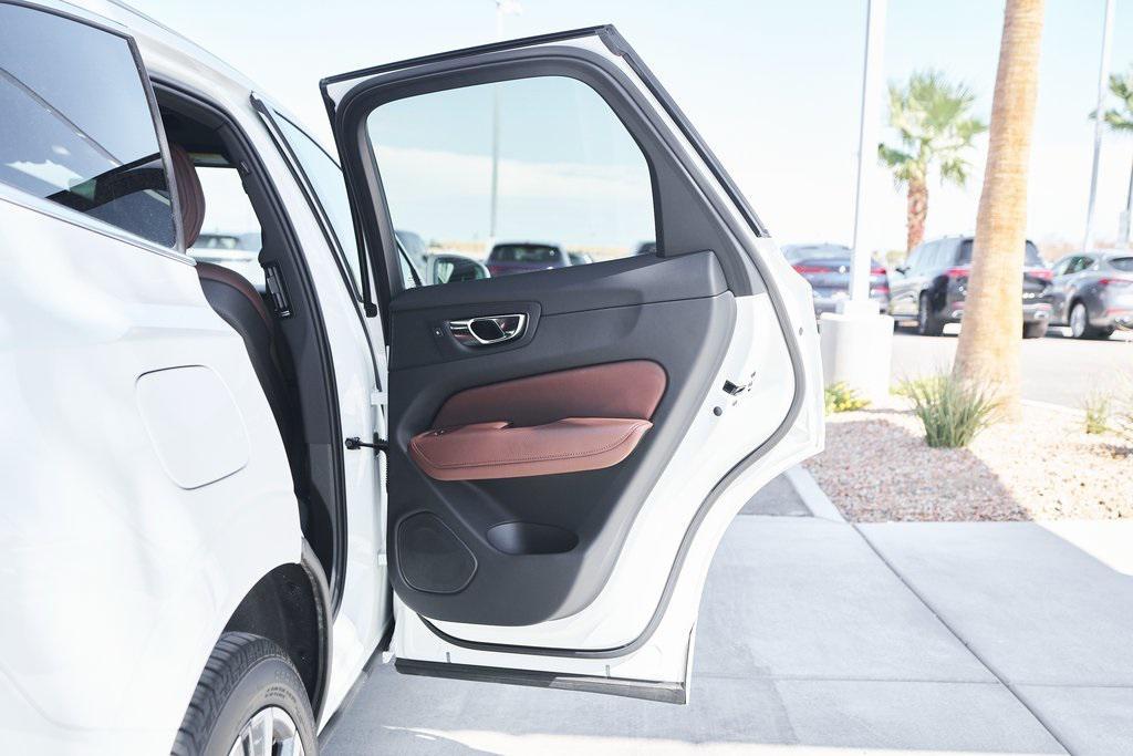 used 2022 Volvo XC60 Recharge Plug-In Hybrid car, priced at $34,400