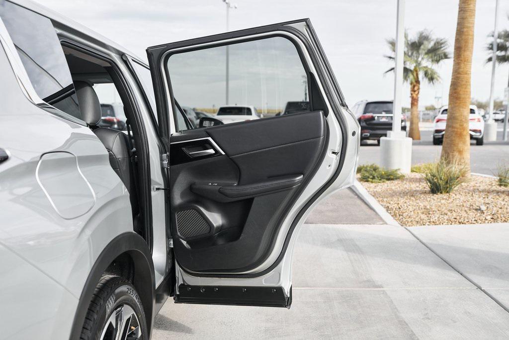 used 2024 Mitsubishi Outlander car, priced at $24,200