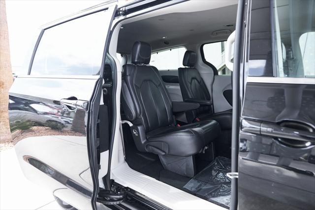 used 2022 Chrysler Pacifica car, priced at $20,225