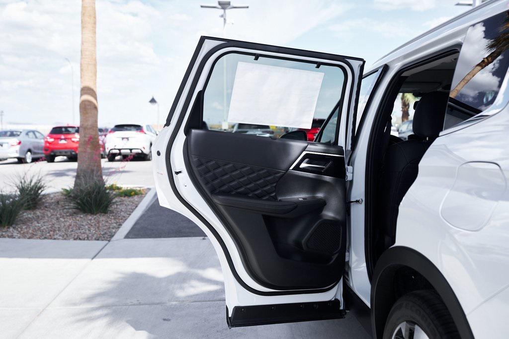 new 2025 Mitsubishi Outlander PHEV car, priced at $45,232