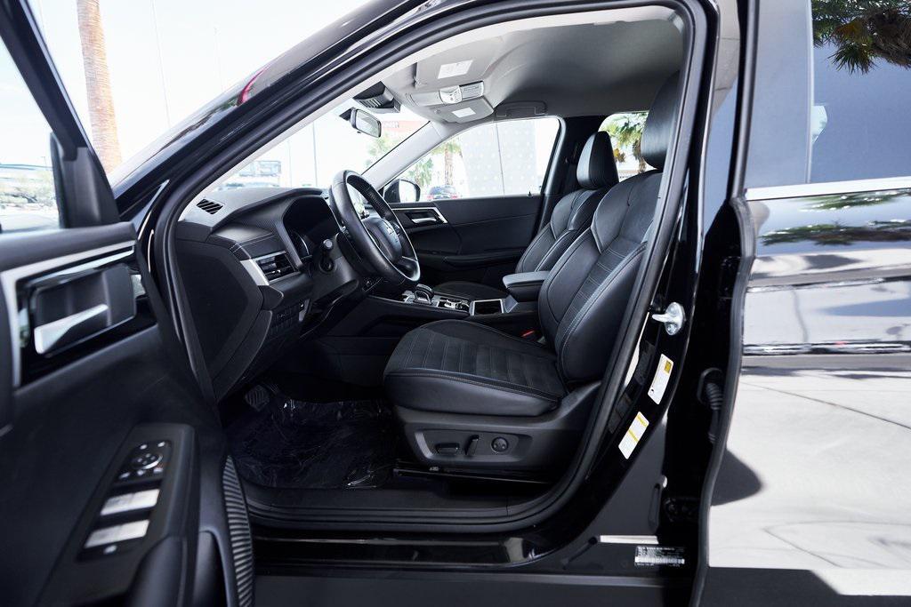 used 2024 Mitsubishi Outlander car, priced at $25,400