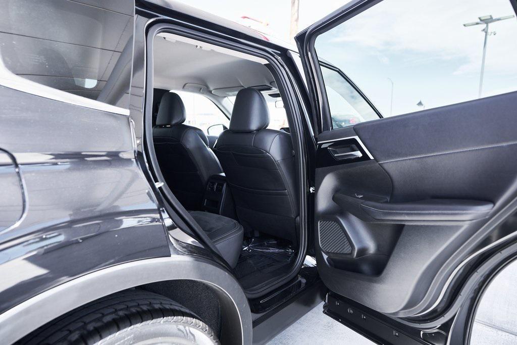 used 2024 Mitsubishi Outlander car, priced at $25,400