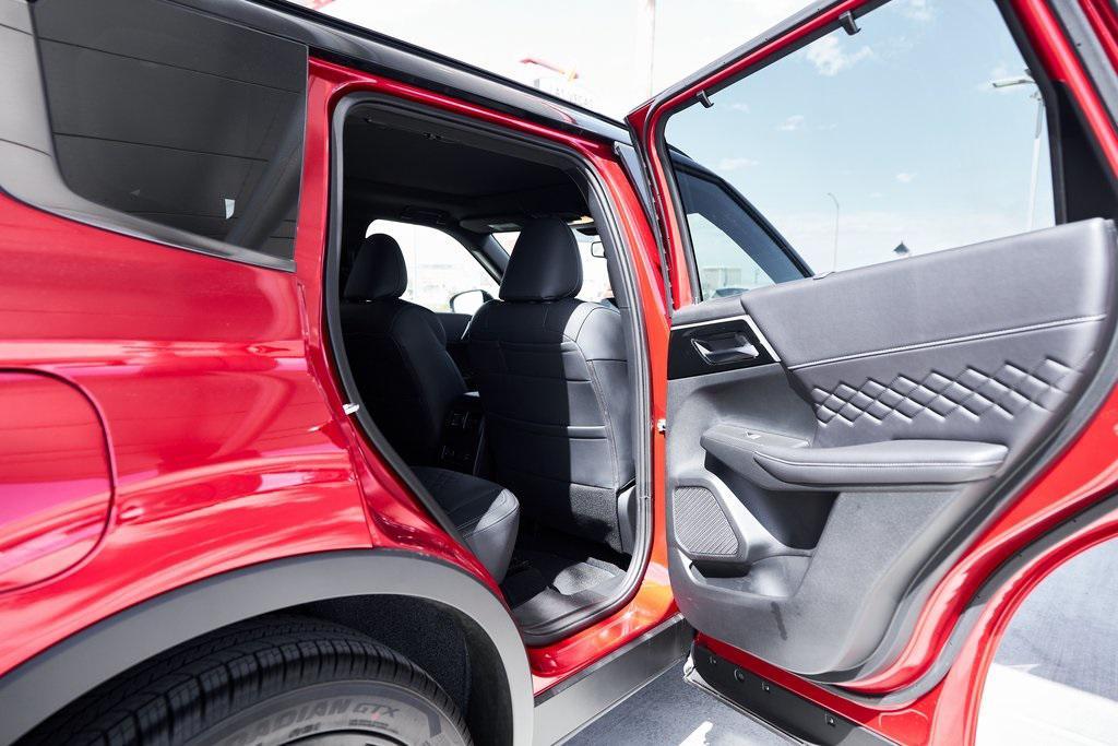 new 2025 Mitsubishi Outlander PHEV car, priced at $48,258
