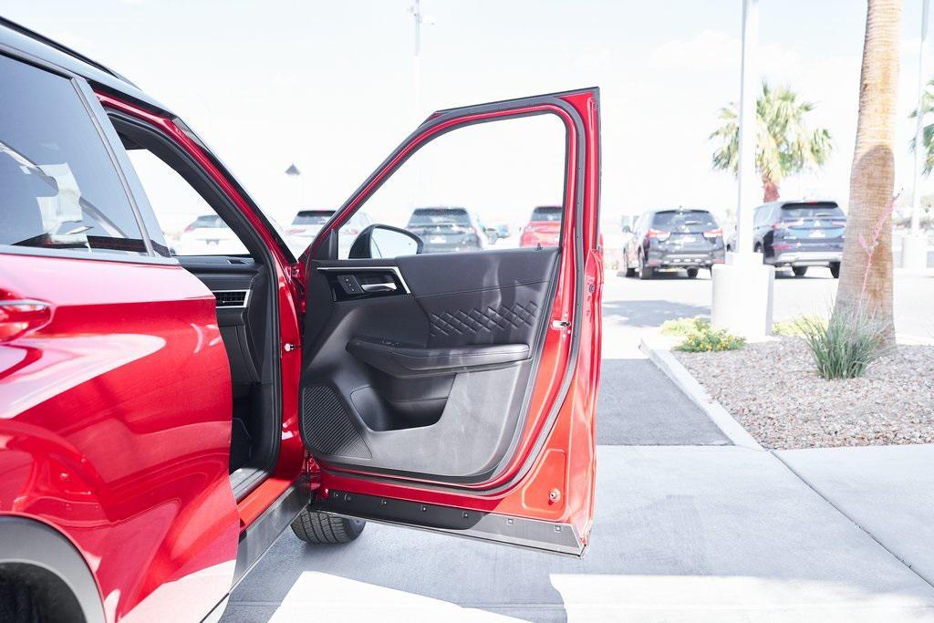 new 2025 Mitsubishi Outlander PHEV car, priced at $48,258