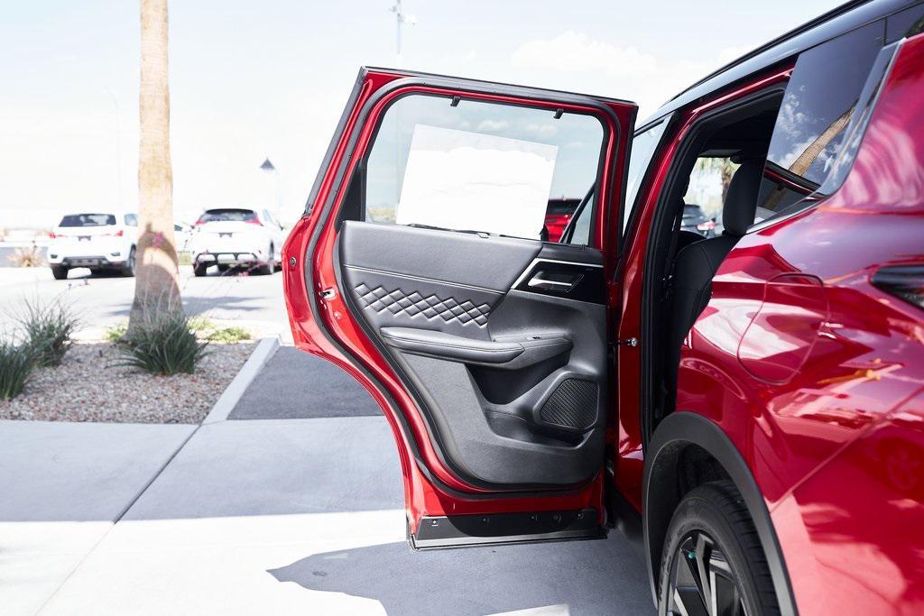 new 2025 Mitsubishi Outlander PHEV car, priced at $48,258