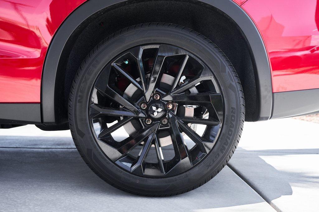 new 2025 Mitsubishi Outlander PHEV car, priced at $48,258