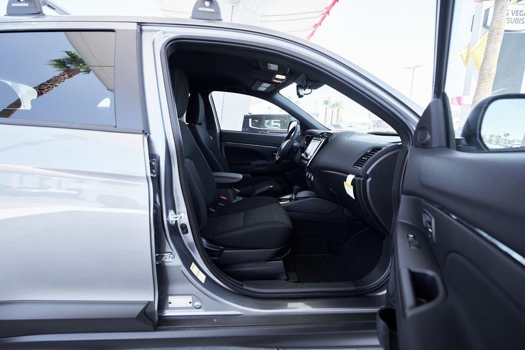 new 2025 Mitsubishi Outlander Sport car, priced at $29,208