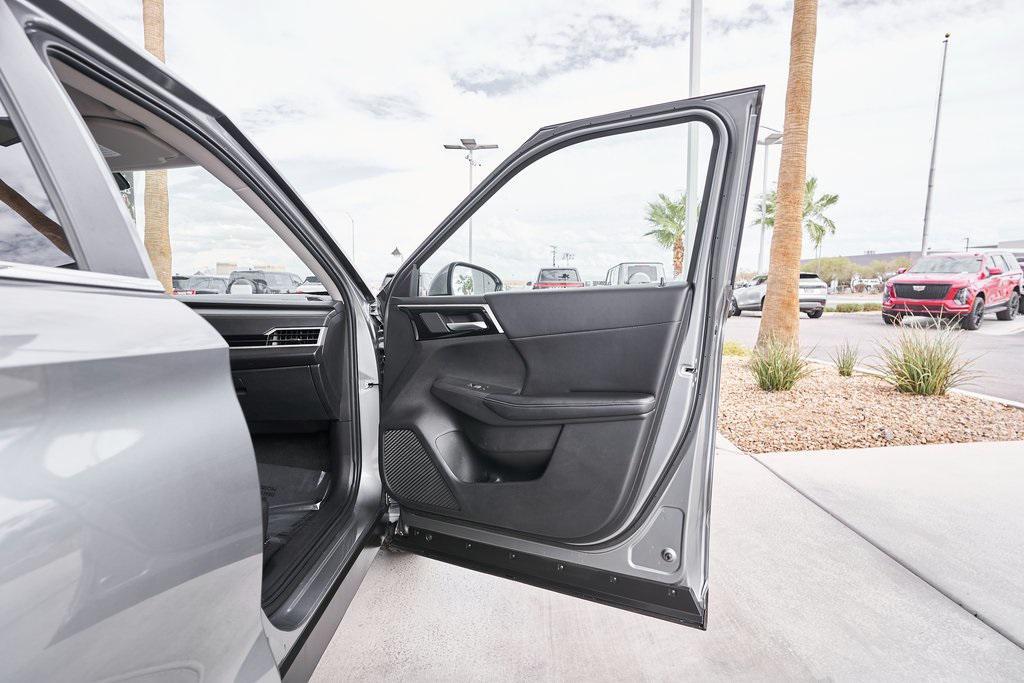 used 2024 Mitsubishi Outlander car, priced at $24,200