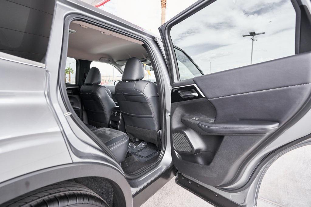 used 2024 Mitsubishi Outlander car, priced at $24,200