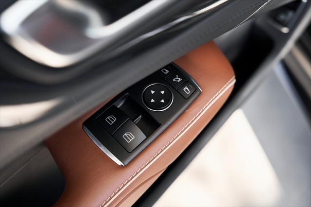 used 2020 Mercedes-Benz SL 550 car, priced at $68,750