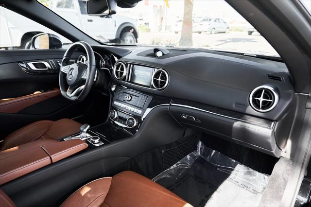 used 2020 Mercedes-Benz SL 550 car, priced at $68,750