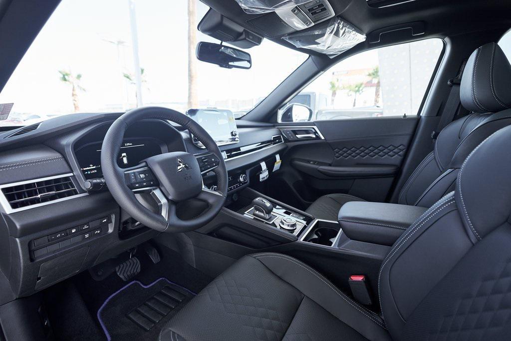 new 2025 Mitsubishi Outlander PHEV car, priced at $46,384
