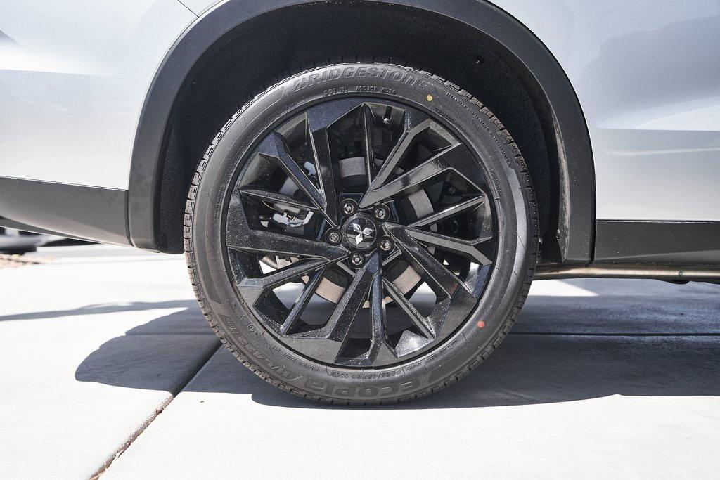 new 2025 Mitsubishi Outlander PHEV car, priced at $46,384