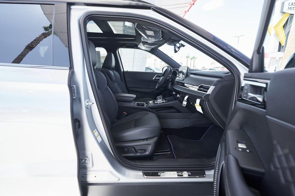new 2025 Mitsubishi Outlander PHEV car, priced at $46,384