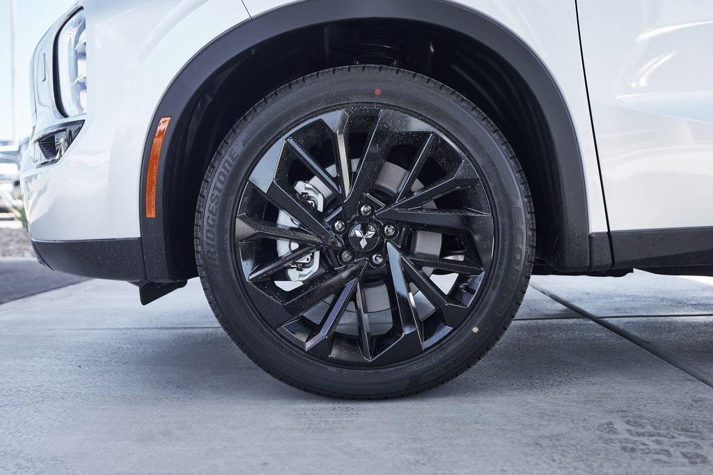 new 2025 Mitsubishi Outlander PHEV car, priced at $46,384