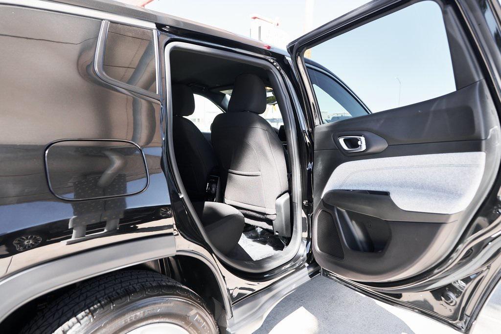 used 2023 Jeep Compass car, priced at $18,950