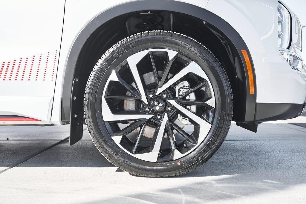 used 2024 Mitsubishi Outlander PHEV car, priced at $34,800